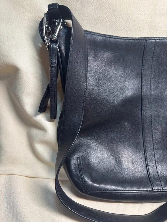 Coach vintage legacy Slim Duffle 9326 crossbody shoulder bag - Picture 2 of 16